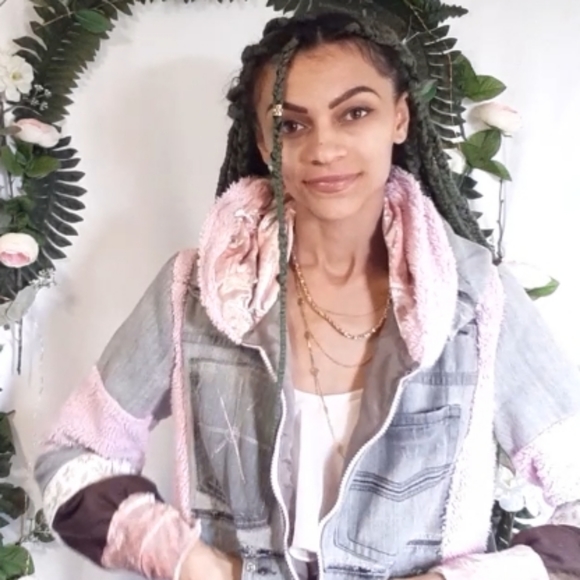 The Seam Ripper - 1/1 custom + secondhand items - Picture 1 of 1